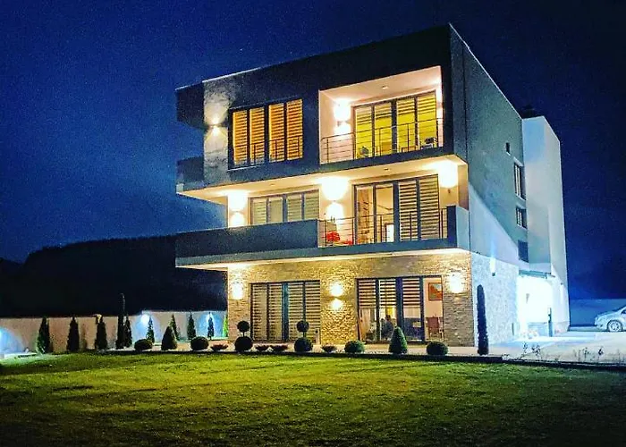 Papa Apartments